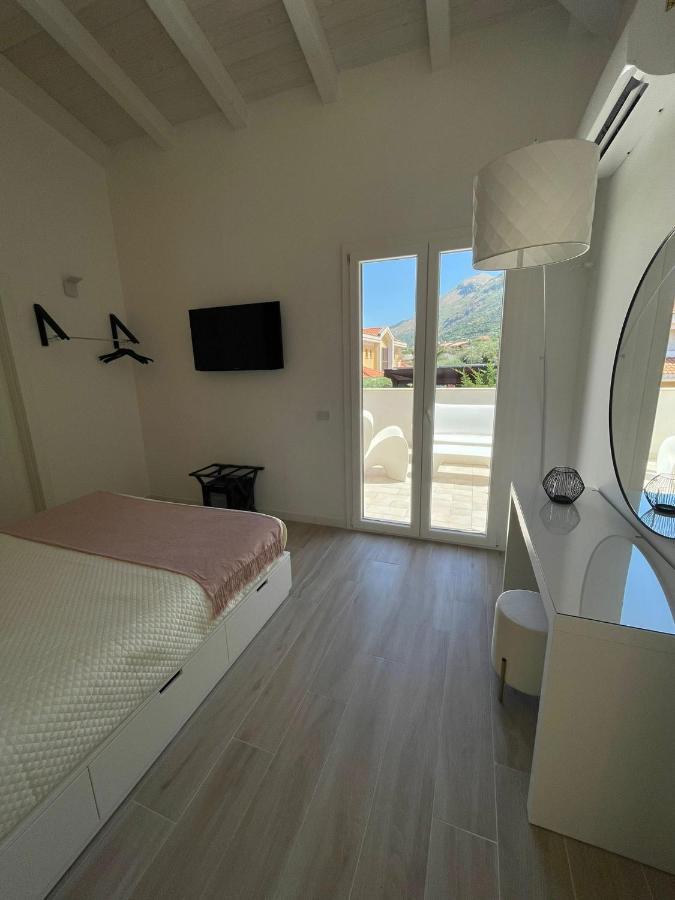 Martanna Rooms Carini Exterior photo